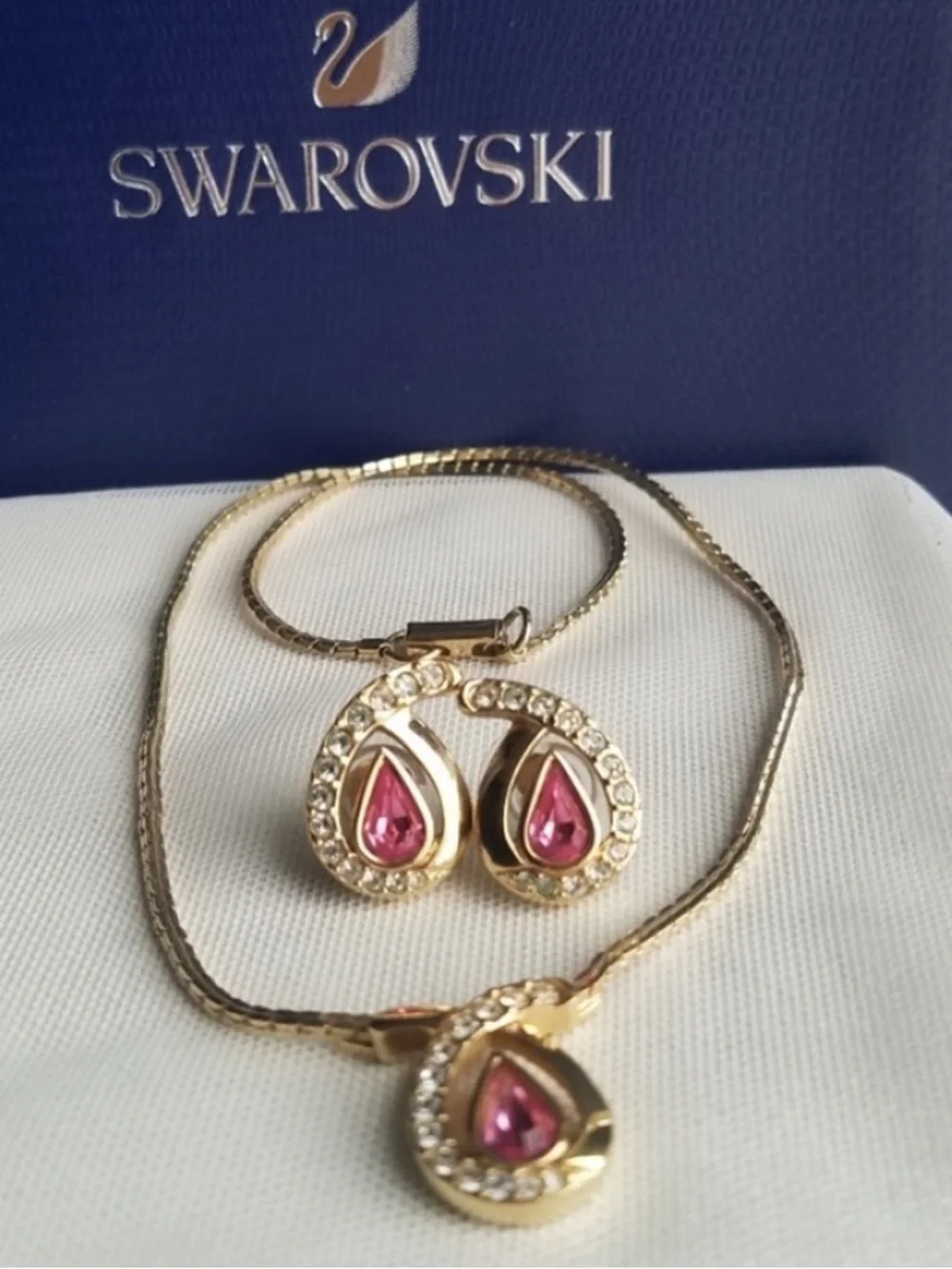 AUTHENTIC Swarovski 24k Gold Plated Pink Teardrop Necklace RARE